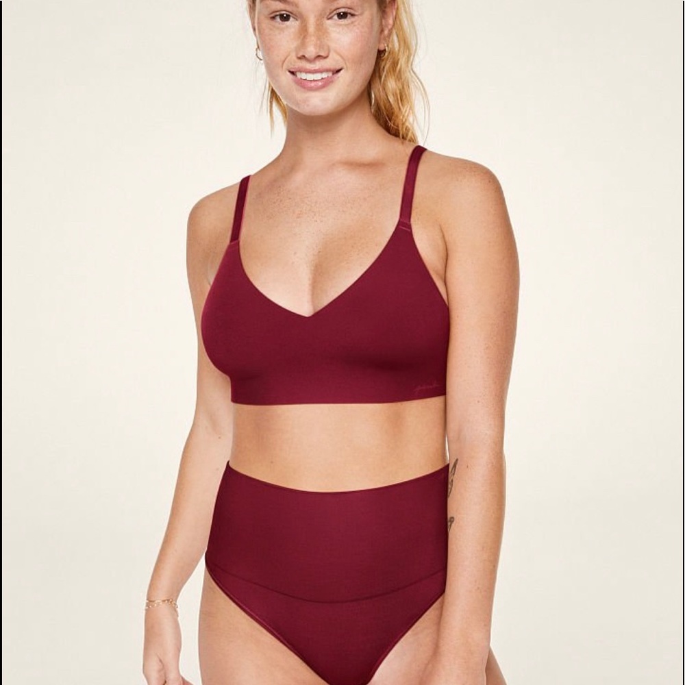 Seamless shaper thong VS PINK NWT